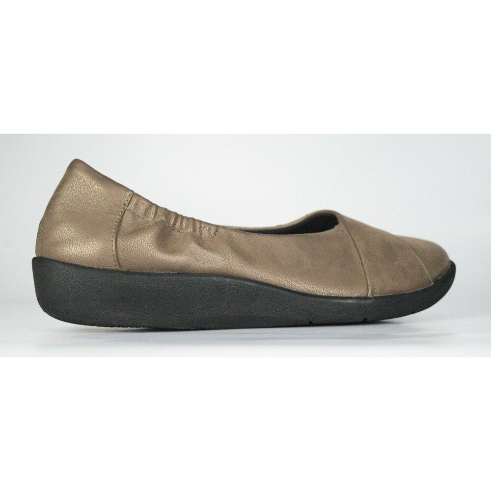 Clarks Cloudsteppers Women's Size 10 Bronze Flats Slip On Shoes - Picture 8 of 12